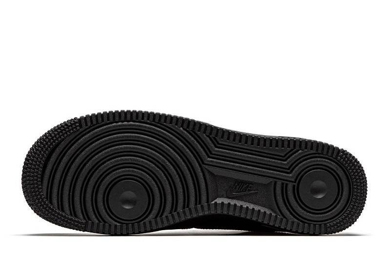 Air Force 1 Low “Black”